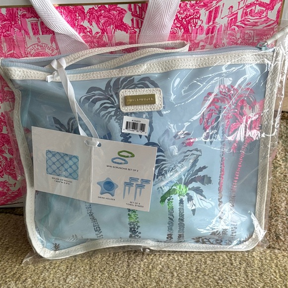 NWT Lilly Pulitzer Palm Print Tote see all Photos & Description - Picture 1 of 14